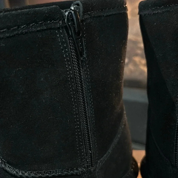 BEARPAW Elle Zipper Suede upper,wool blend lined,rain/stain repell,rugged sole - Picture 3 of 11